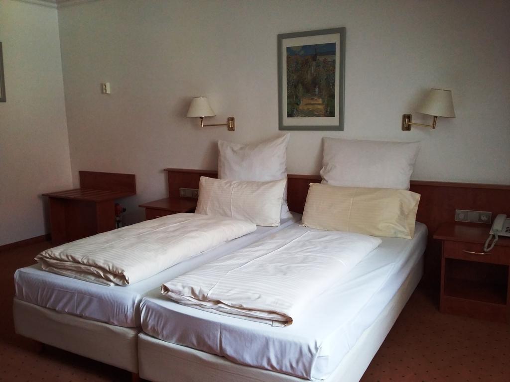 Asam Hotel Muenchen Bilik gambar