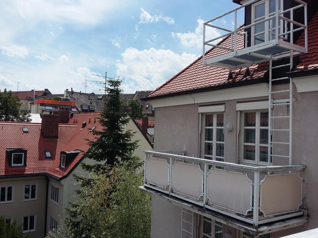 Asam Hotel Muenchen Bilik gambar