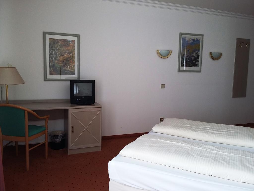 Asam Hotel Muenchen Bilik gambar