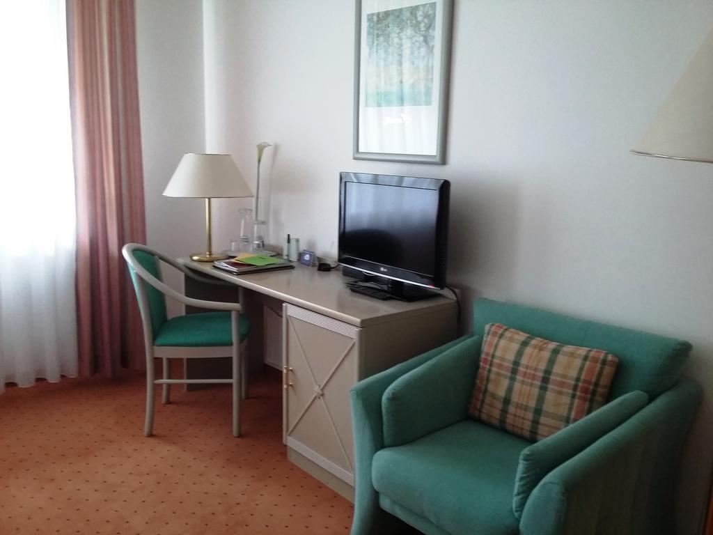 Asam Hotel Muenchen Bilik gambar