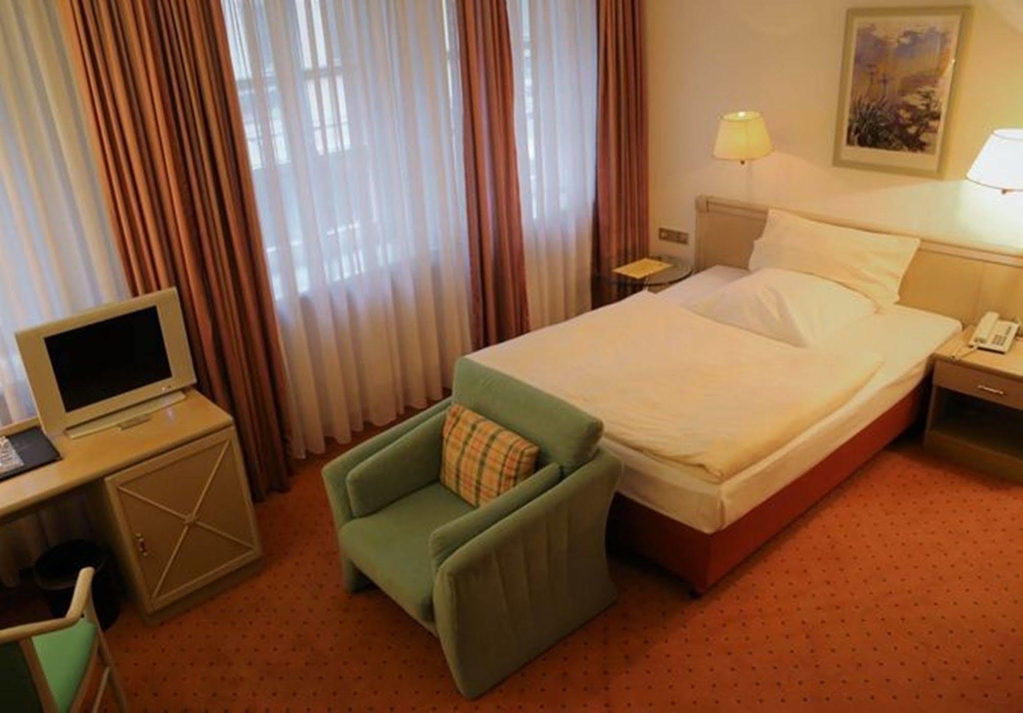 Asam Hotel Muenchen Luaran gambar