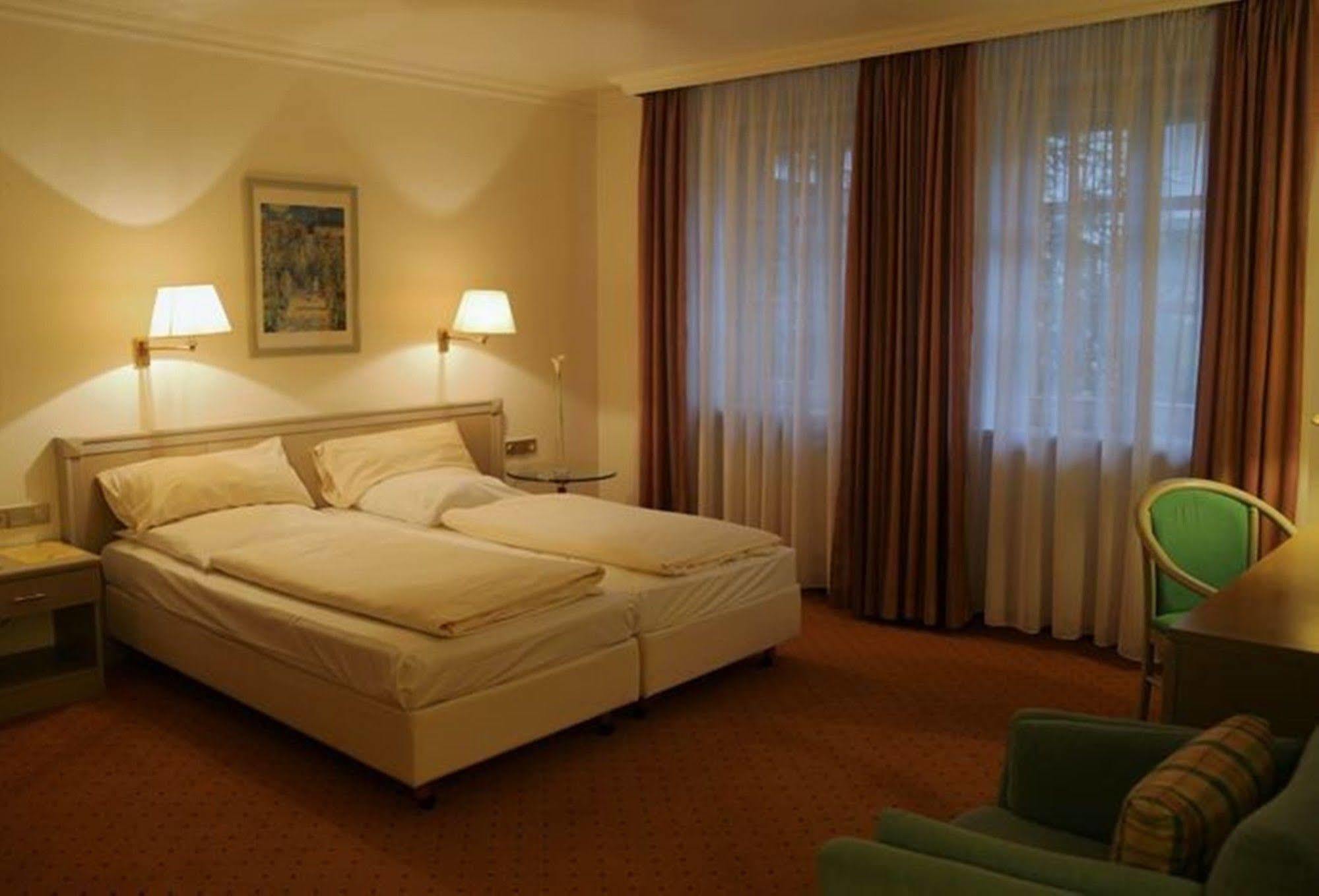 Asam Hotel Muenchen Luaran gambar